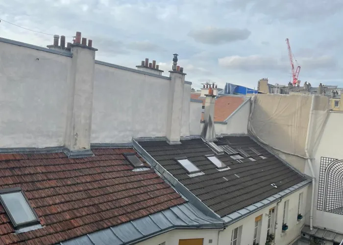 Apartment Roquette 1 *