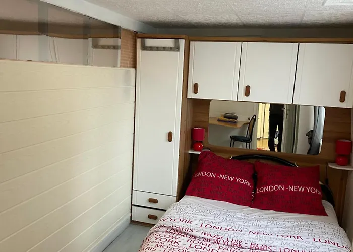 Apartment Roquette 1